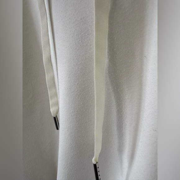 GUC🤍Spanx AirEssentials Cinched Hoodie Small Powder - Picture 6 of 10